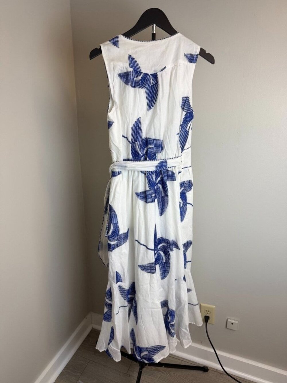 NWT CIEBON Kaiden Embroidered Tie Belt Maxi Wrap Dress Size Small - Picture 5 of 11